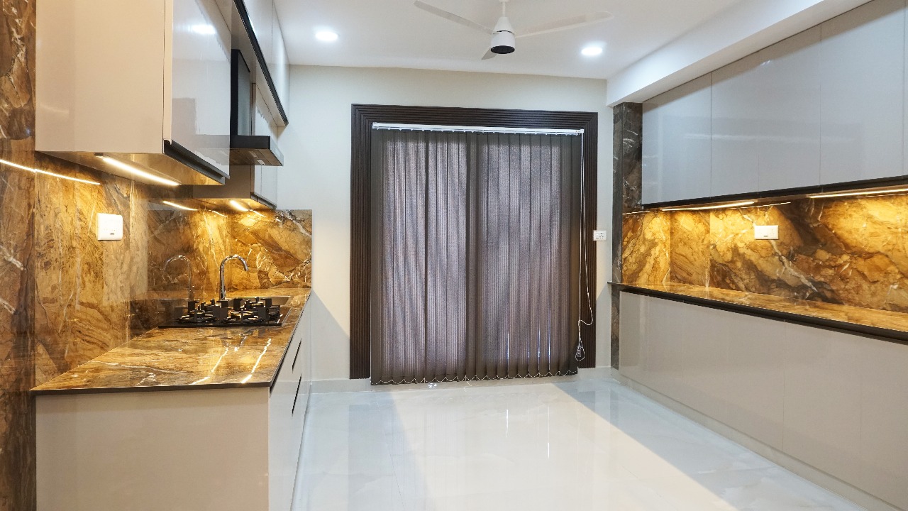 Elite Suite Kitchen - Kodali Guest Suites